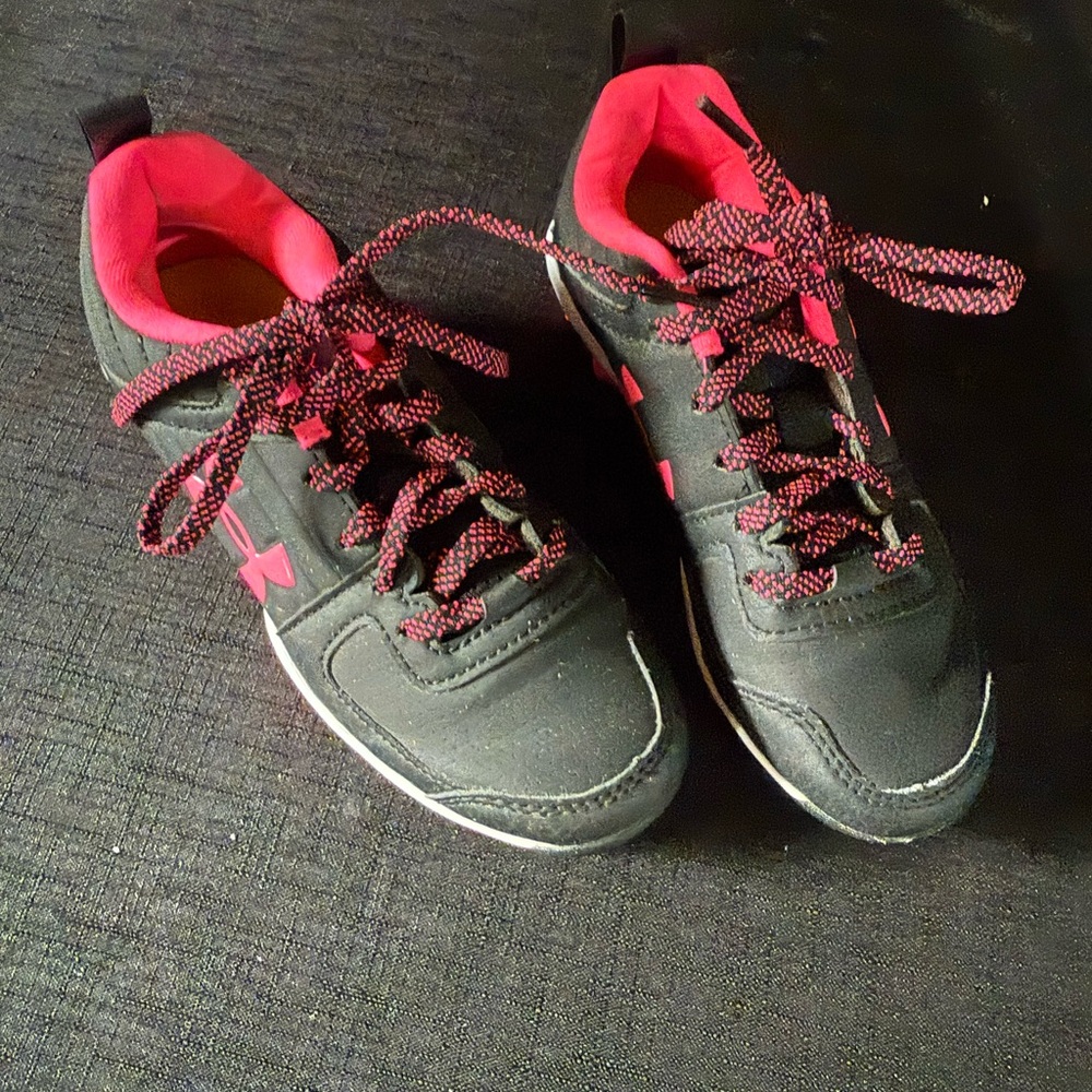 Under Armour Black and Pink Kids Soccer Cleats